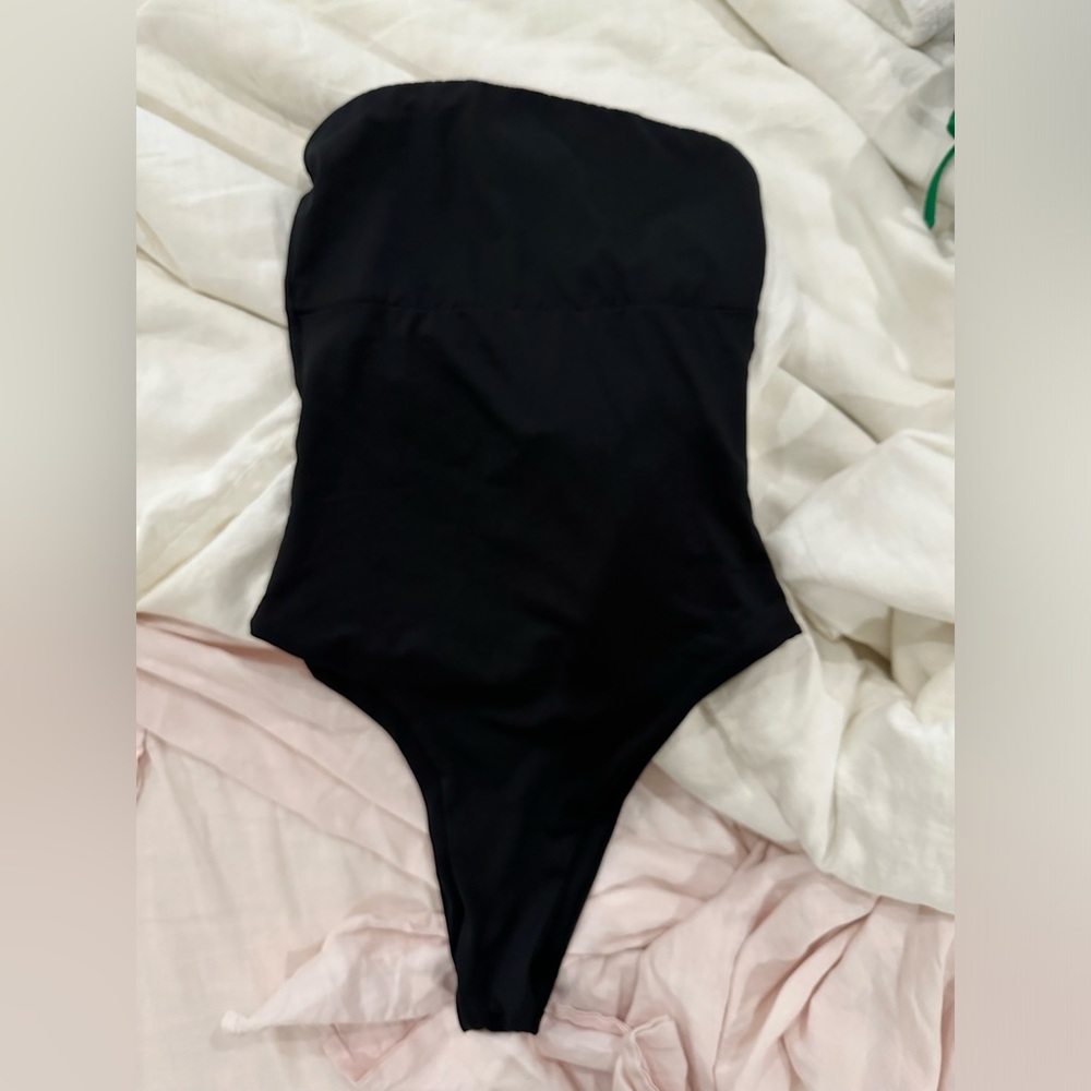 Djerf Avenue One Piece (CHEEKY)